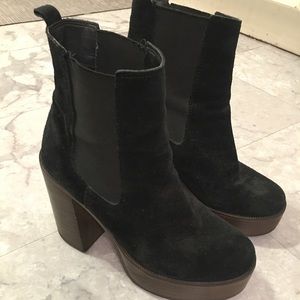 TOPSHOP PLATFORM GENUINE SUEDE BOOT